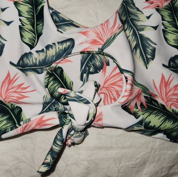 Tropical bikini top - Picture 3 of 4